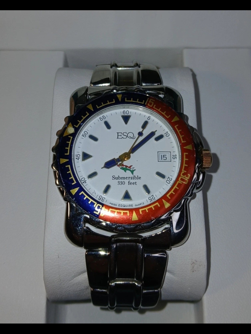 Esquire by Movado Submersible Wristwatch 330 feet Diver, Date Swiss Quartz